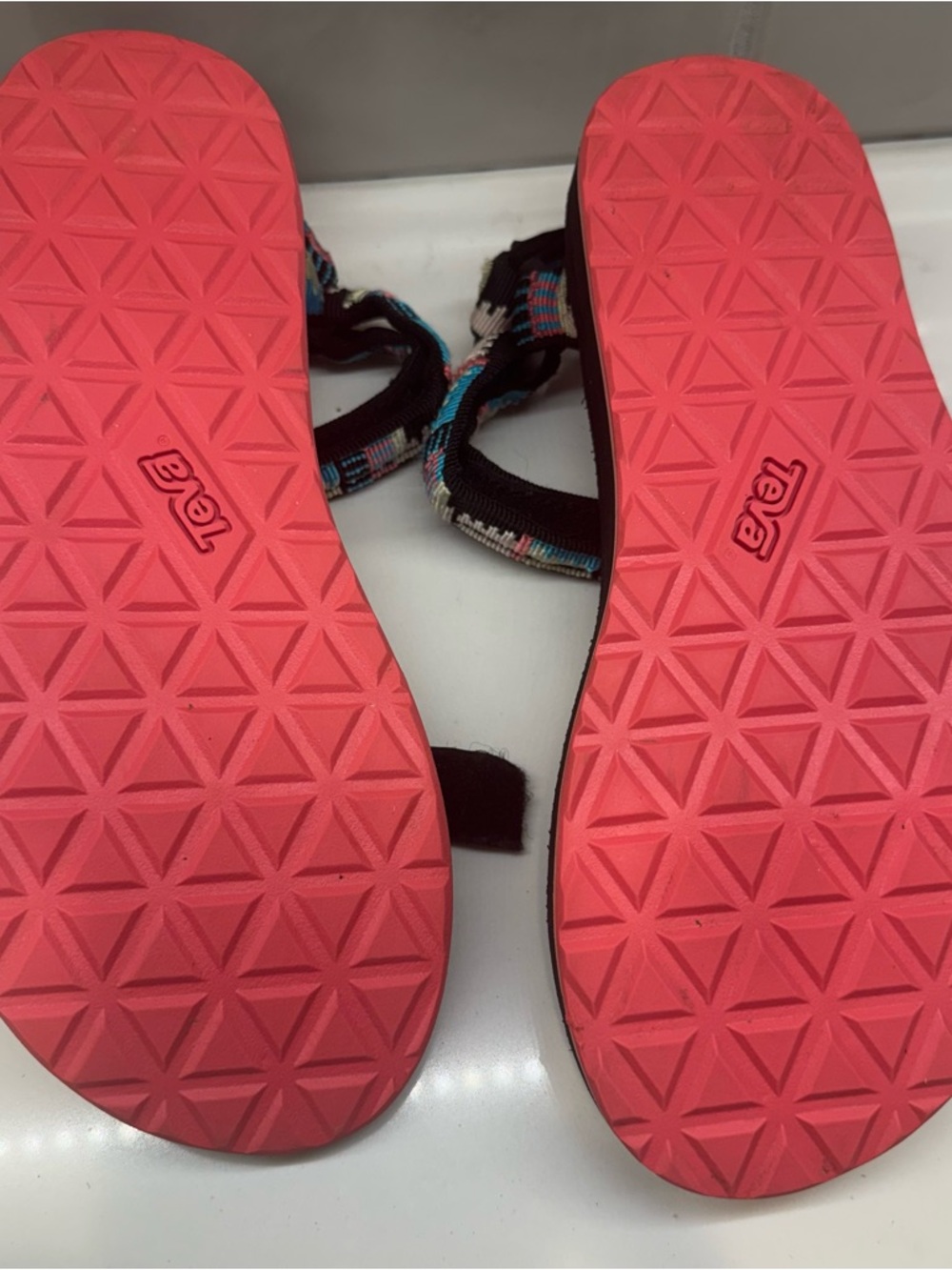 Teva Original Universal Sandals Geometric Print Black Pink Women’s Size 8 - Picture 6 of 9